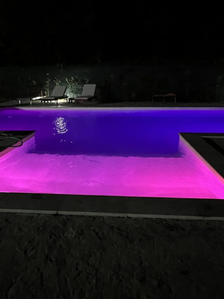 Luksuzni betonski lajnerski bazen